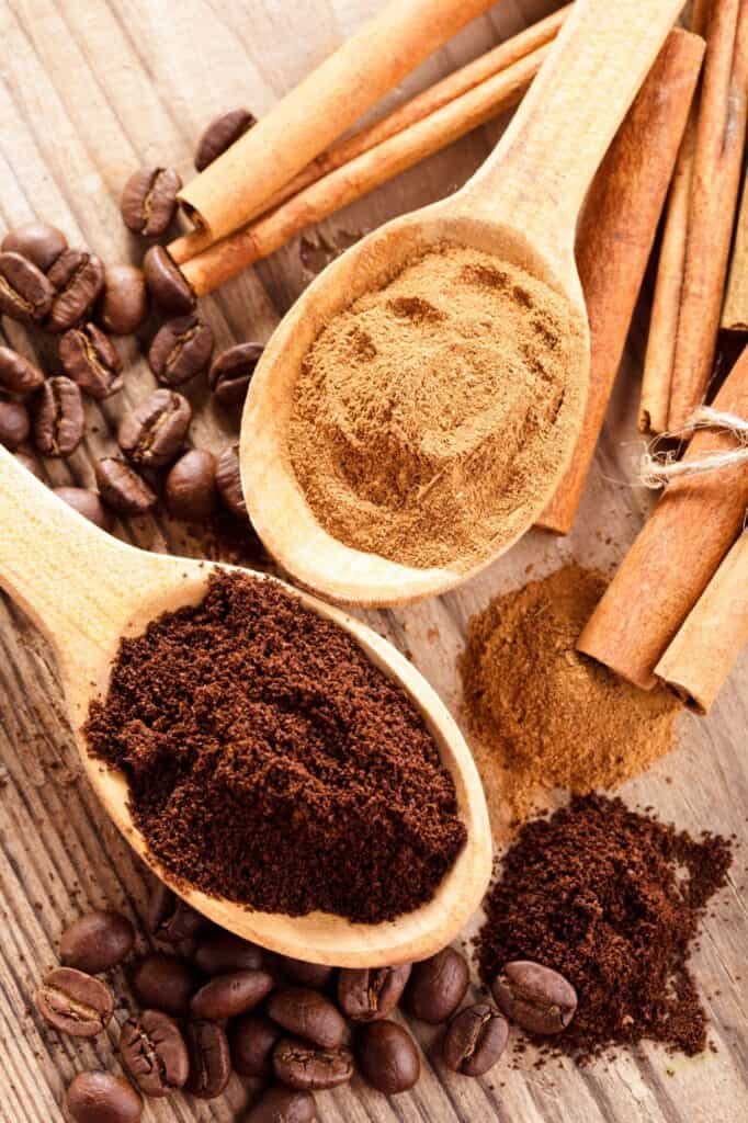 15 Outstanding Reasons To Sweeten Your Coffee With Cinnamon Ground Spoonfuls Of Coffee And Cinnamon